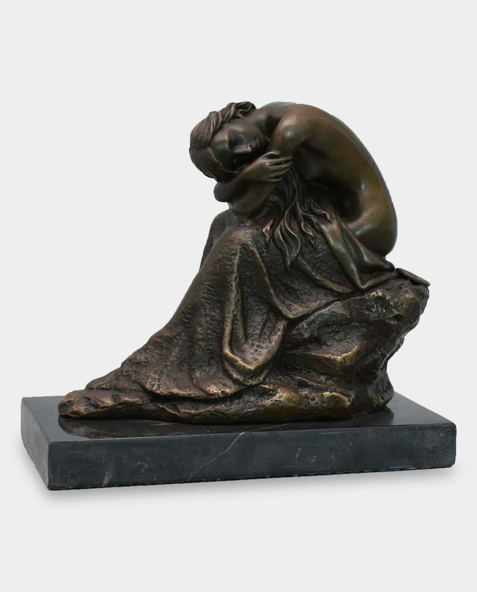 Naga Kobieta Rzeźba z Brązu