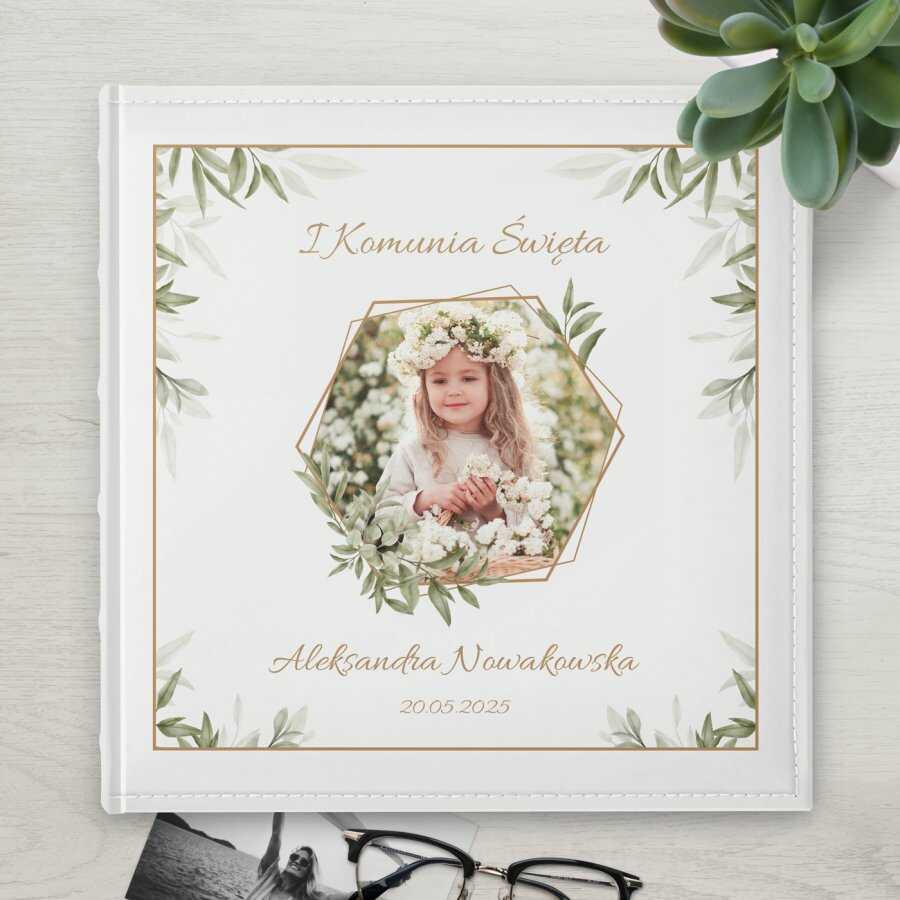 Duży album na zdjęcia z Twoim zdjęciem dla dziewczynki na komunię