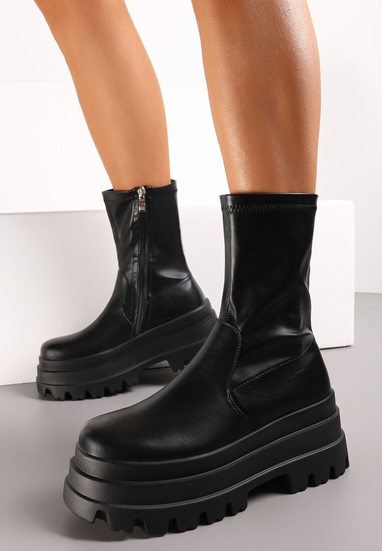 Czarne Botki na Masywnej Platformie Workery Elrora