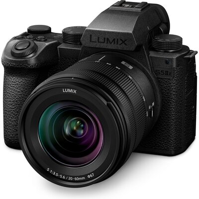 Panasonic LUMIX S5 II X + R 20-60