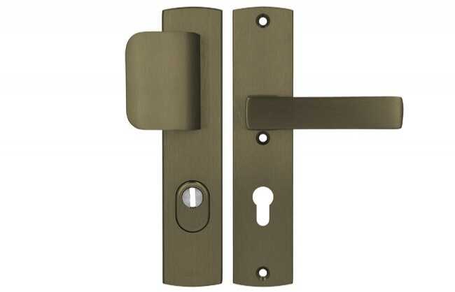 Pochwyt-klamka Axa APOLLO Premium 72 WB klasa 3 z zabezpieczeniem wkładki FLEX (p.poż.), kolor F4 - stare złoto (grubość drzwi 74-83 mm)