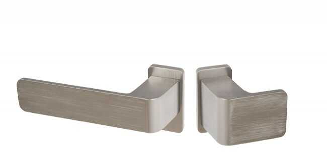Gałko-klamka Wala na krótkim szyldzie H6S36L/G5S50/SK3S34G6 (rękojeść 36 mm, szyld 34 mm) powłoka inox, lewa