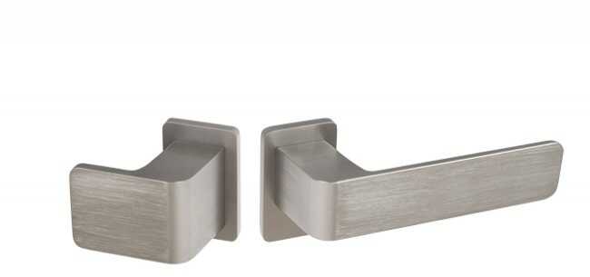 Gałko-klamka Wala na krótkim szyldzie H6S36P/G5S50/SK3S42G6 (rękojeść 36 mm, szyld 42 mm) powłoka inox, prawa