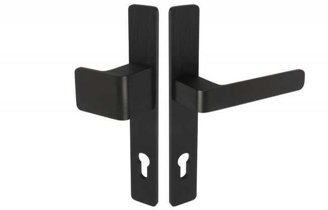 Gałko-klamka drzwiowa Wala na szyldzie długim L-92 H6S26P/G5S50/S5S34G6 (rękojeść 26 mm, szyld 34 mm) anoda czarna, prawa