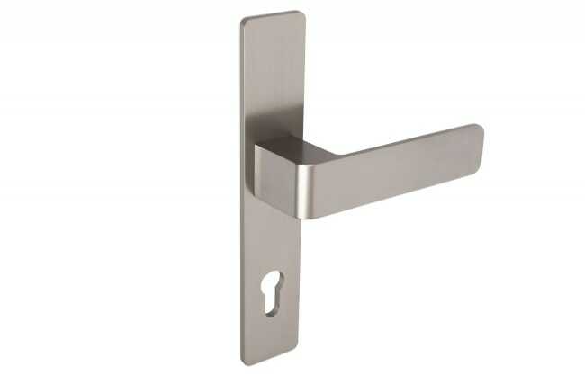 Klamko-klamka drzwiowa na długim szyldzie L-92 H636/S5S42G6 powłoka inox