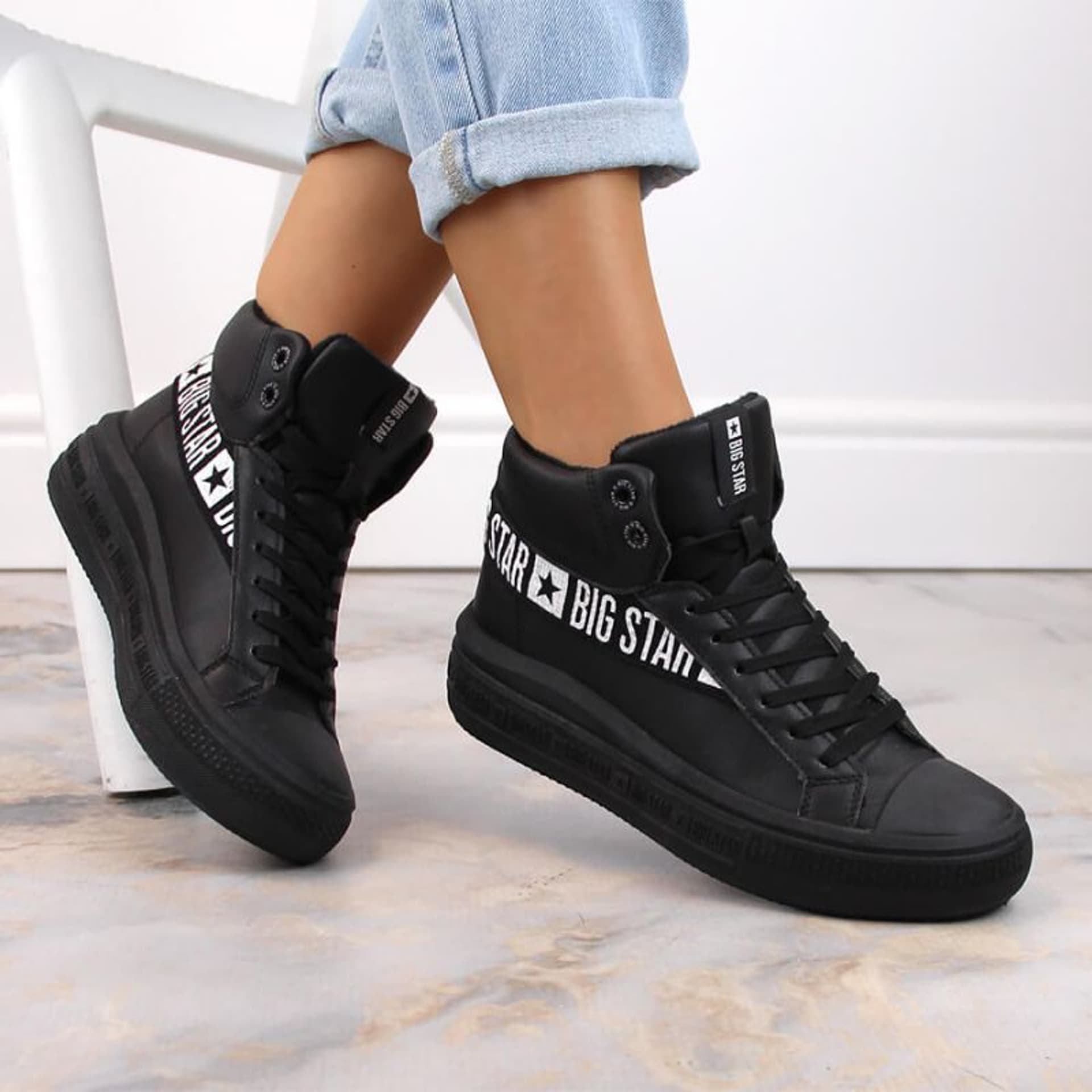 Buty sportowe ocieplane Big Star W INT1901 (kolor Czarny, rozmiar 37)