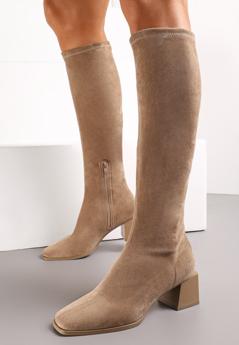 Ciemnobeżowe Kozaki na Słupku z Imitacji Zamszu Haziela