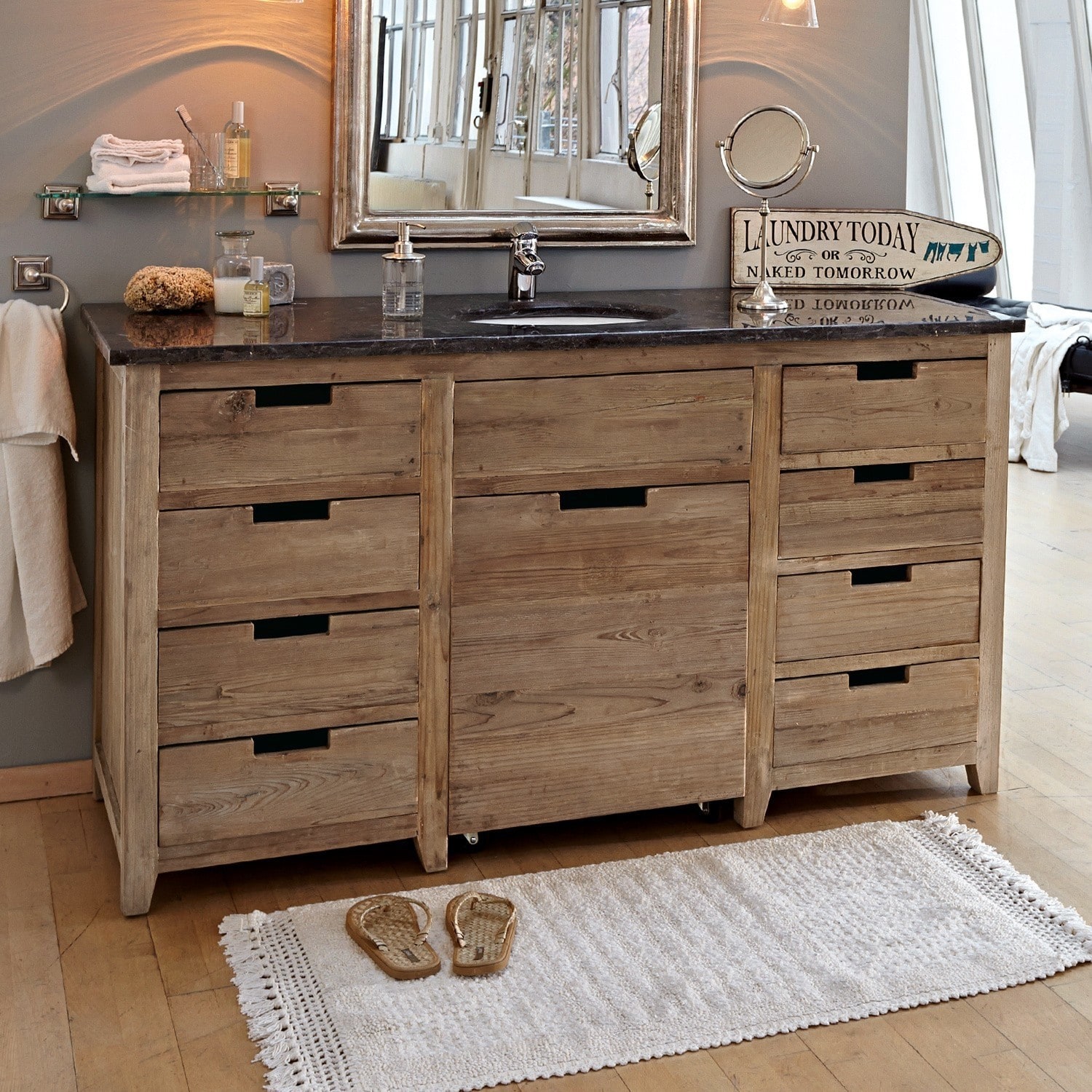 Szafka łazienkowa Jesterville