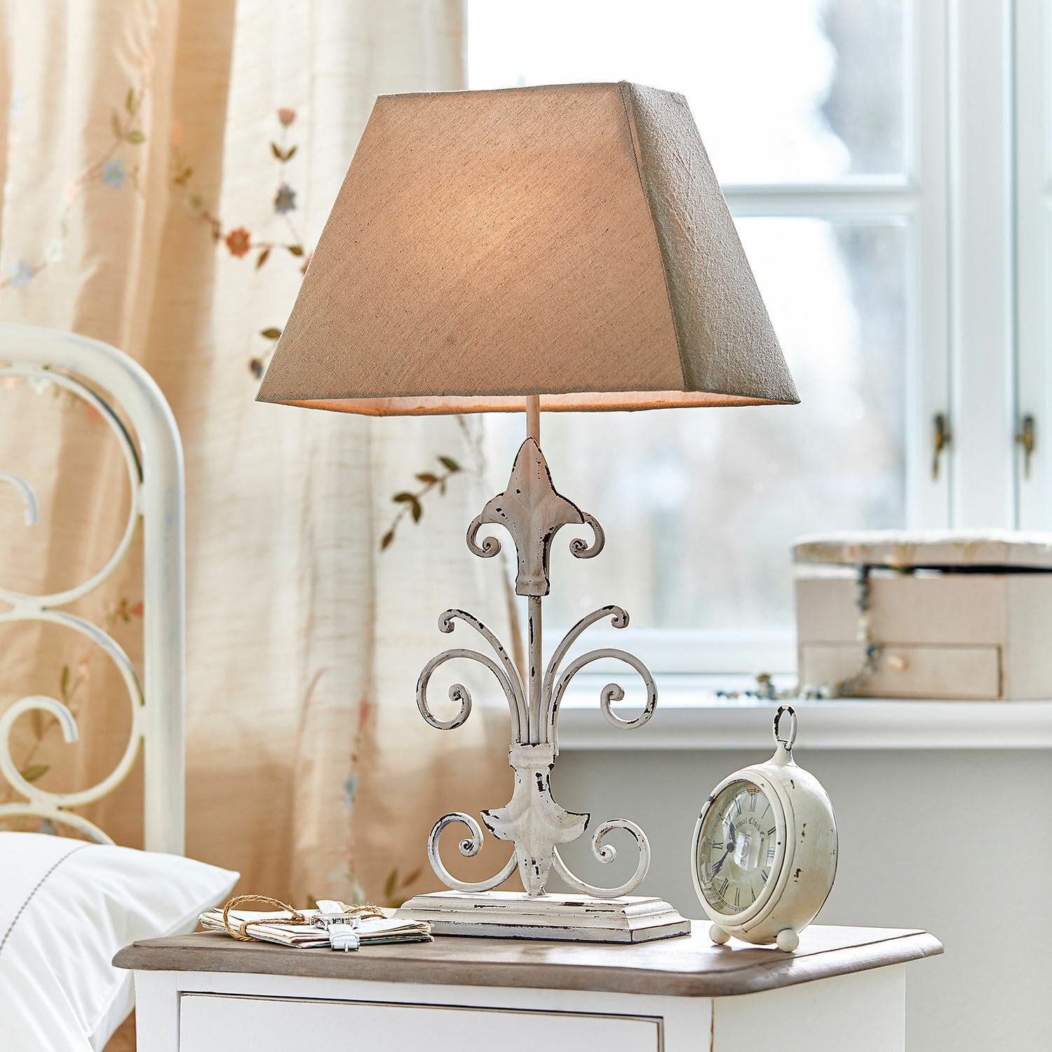 Lampa stołowa Alvara