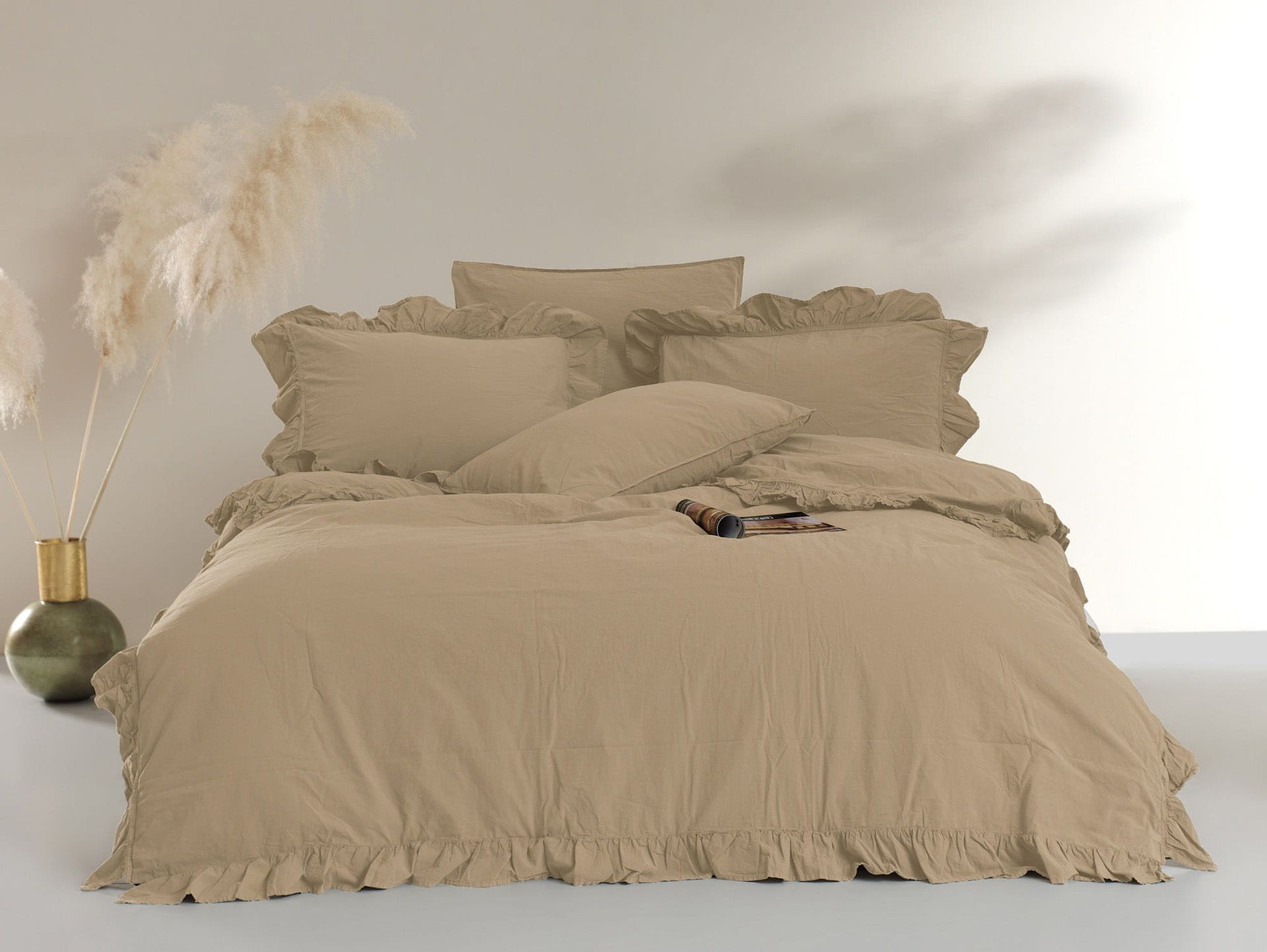 Pościel bawełniana 200x220 z falbanami Akdeniz Beige Darymex
