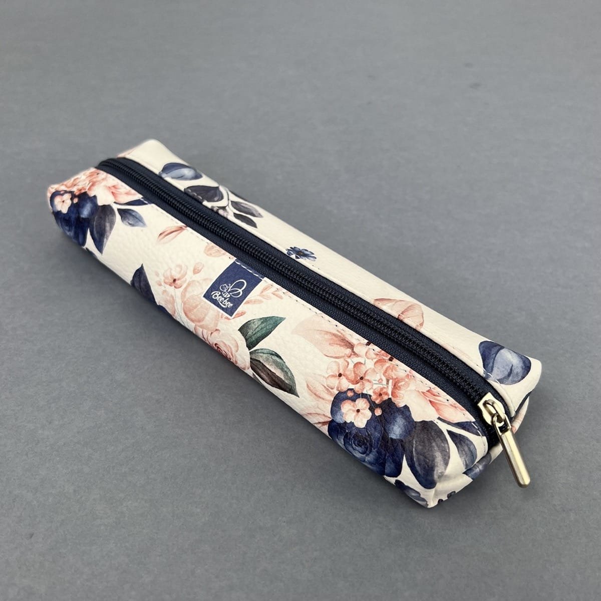 Piórnik saszetka, dla dziewczynki, bee-bee, kwiaty, beżowy