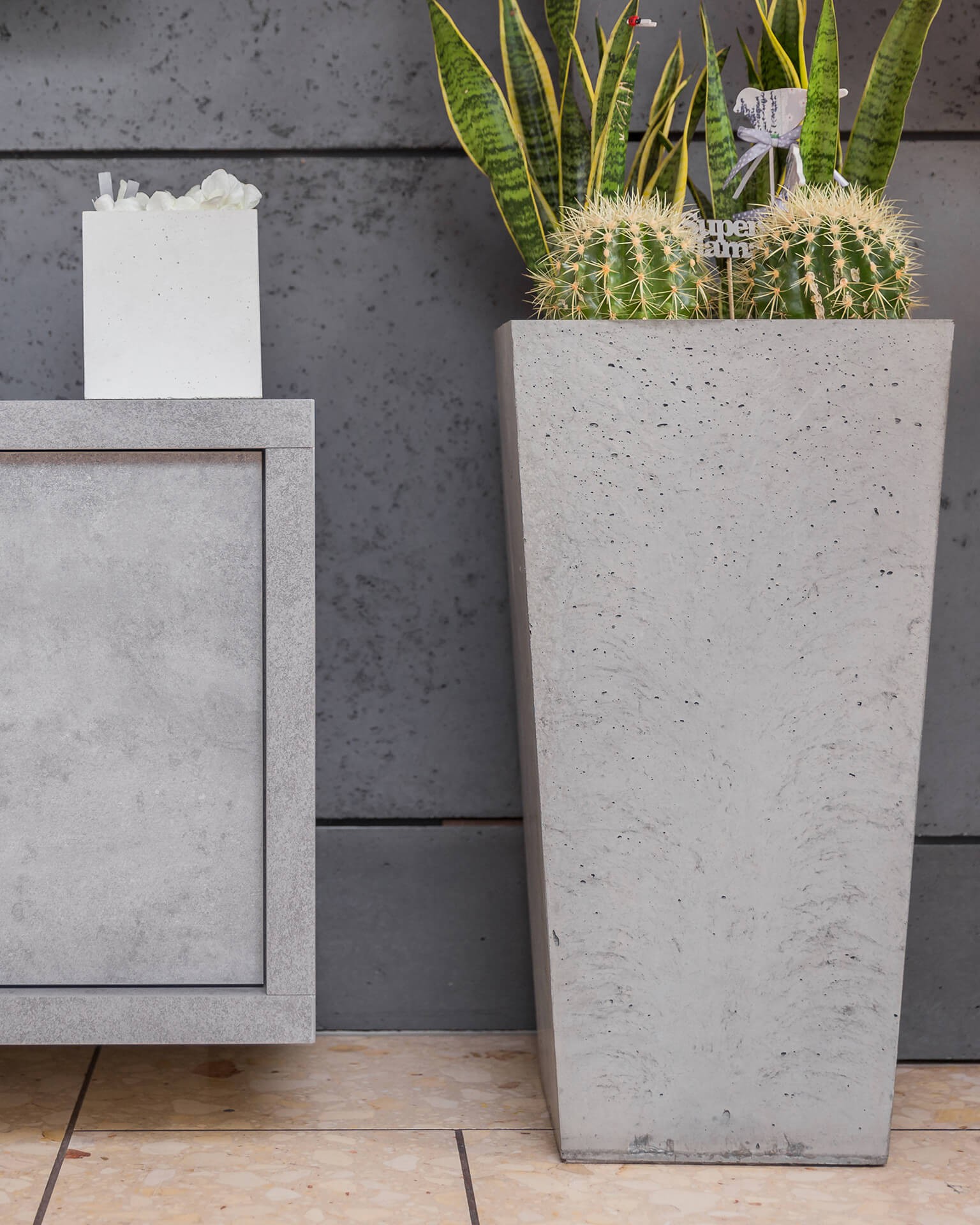 24x24x93 cm (spód) + 32x32 cm (góra) CT - Donica betonowa (szara)