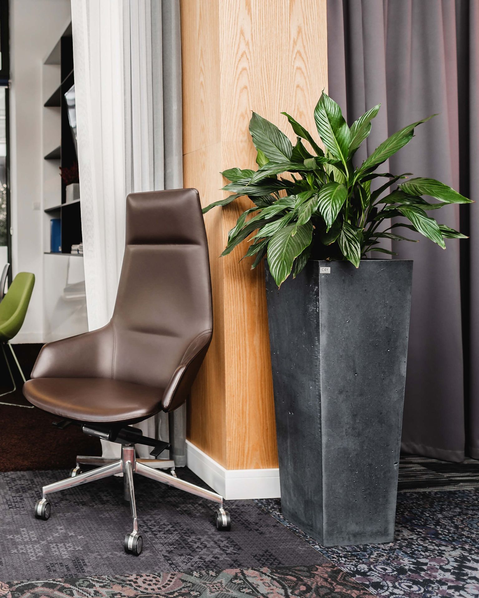 24x24x93 cm (spód) + 32x32 cm (góra) CT - Donica betonowa (antracytowa)