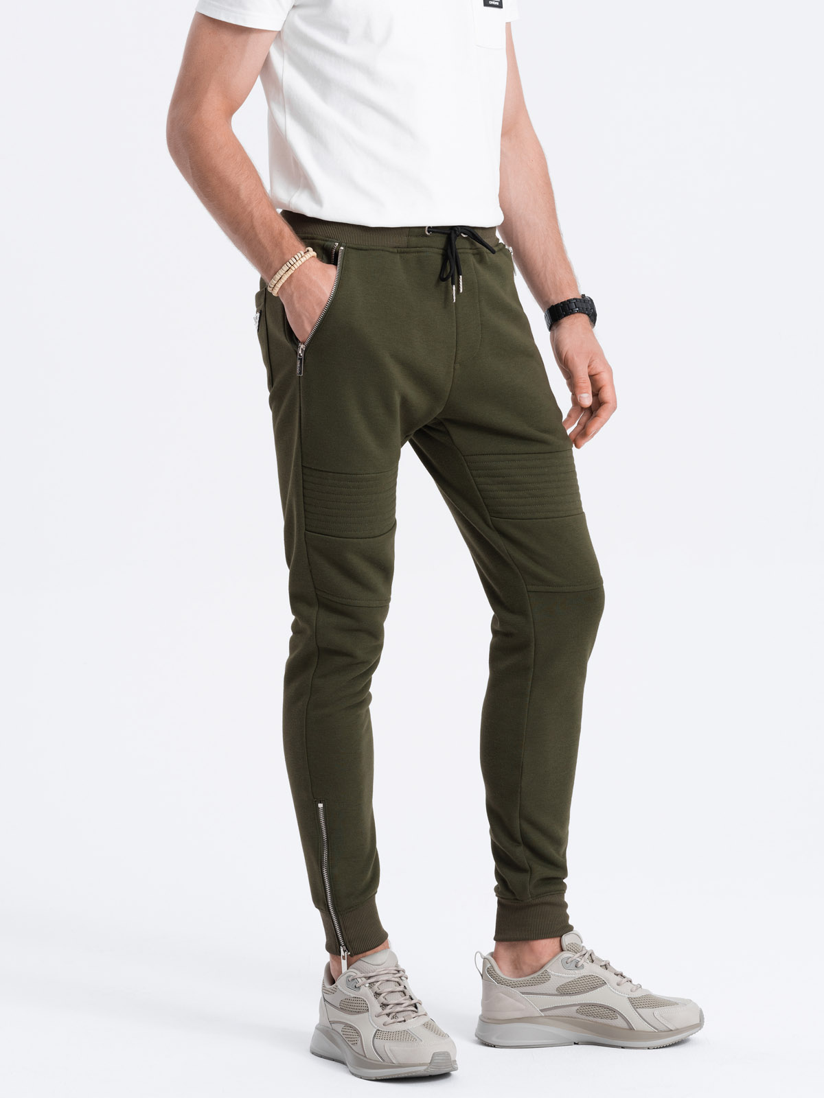 Spodnie męskie dresowe typu jogger - oliwkowe V1 OM-PASK-22FW-004