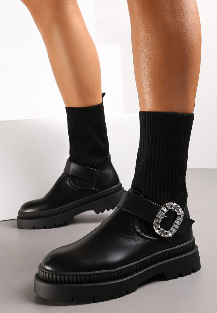 Czarne Botki Workery z Dzianinową Elastyczną Cholewką i Biżuteryjną Klamrą Nalipno
