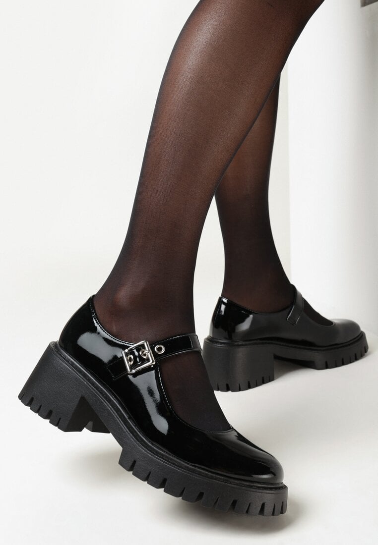 Czarne Lakierowane Półbuty na Niskim Słupku z Paskiem Keresa