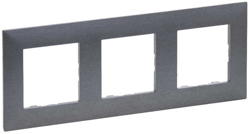 Legrand Niloe Step ramka potrójna 3x kolor stal szczotkowana 863993 863993