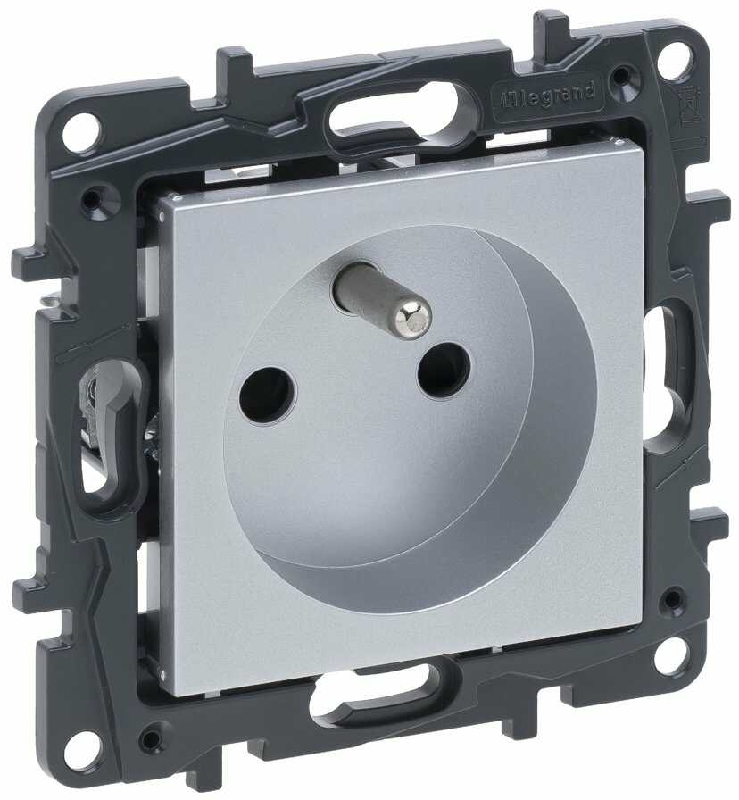 Legrand Niloe Step gniazdo zasilające 2P+Z IP44 zaciski automatyczne bez przesłony kolor aluminium 863331 863331