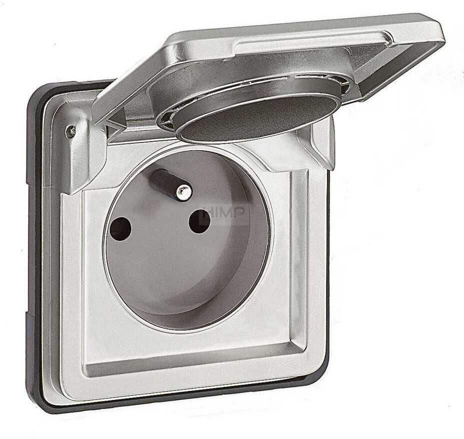 Legrand SOLIROC Gniazdo pojedyncze z/u 16A 250V z klapka IP55 077831 077831
