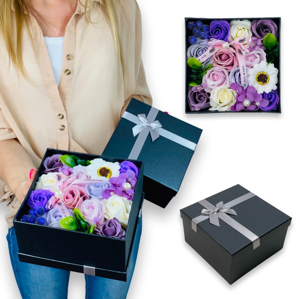 FLOWERBOX Z KWIATAMI MYDLANYMI KWIATY MYDLANE W PUDEŁKU MYDLANE RÓŻE HORTENSJE MARGARETKI PREZENT FIOLETOWY