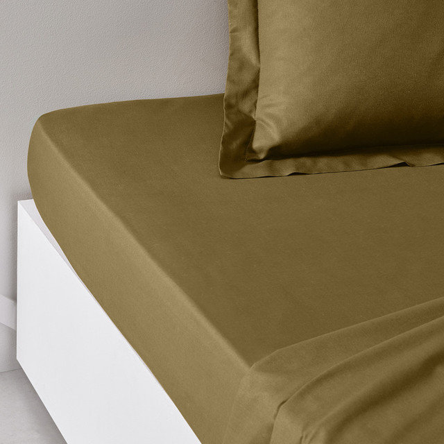 Regulowany dolny arkusz 100% bawełna jakość 144 nici, w jednolitych kolorach. Brąz 160x200cm