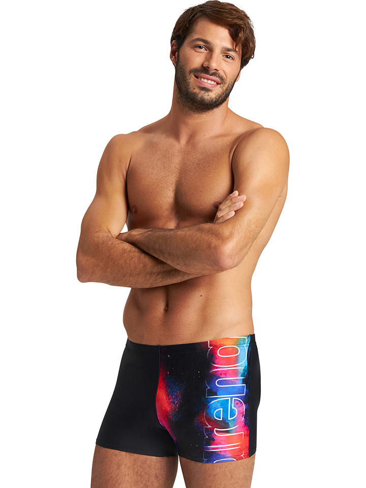 Arena Kąpielówki w kolorze czarnym ze wzorem