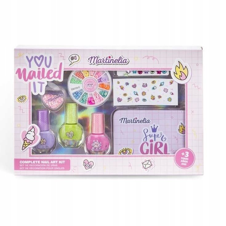 MARTINELIA SUPER GIRL COMPLETE NAIL ART KIT