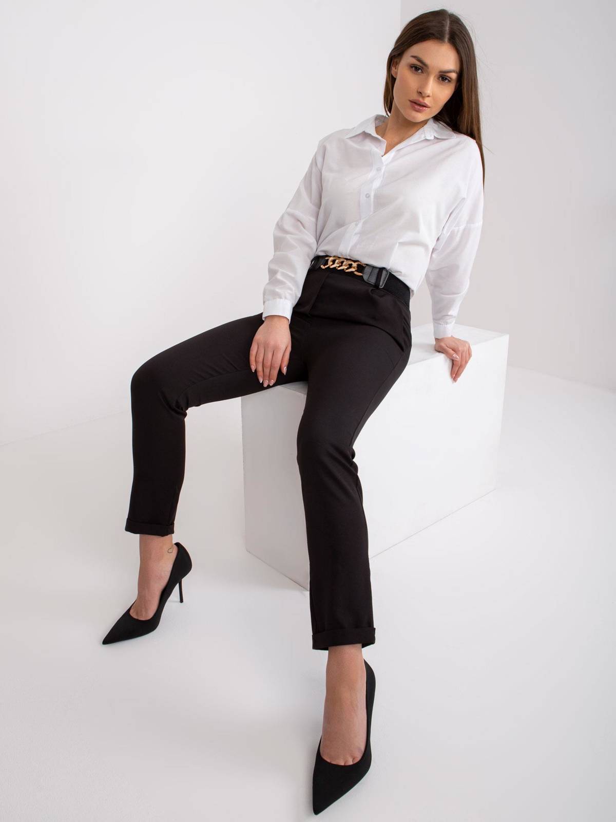 Spodnie z materiału czarny elegancki klasyczny chinosy nogawka prosta kieszenie pasek