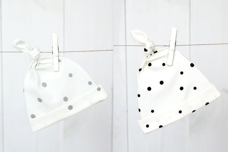 Sleepee Czapeczka Krasnal 2szt Czarne Kropki / Szare Kropki  0-2 miesiące