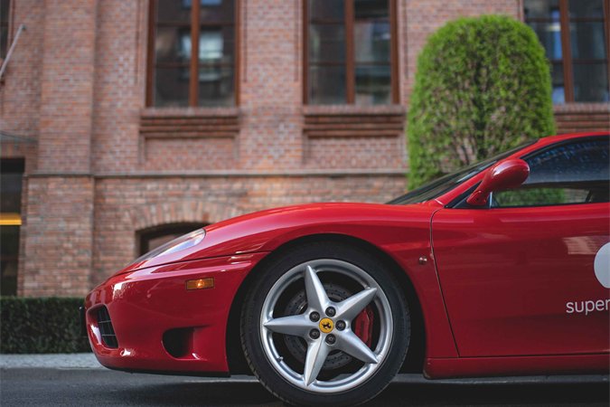 Jazda Ferrari F360 Modena ulicami Warszawy - 15 minut