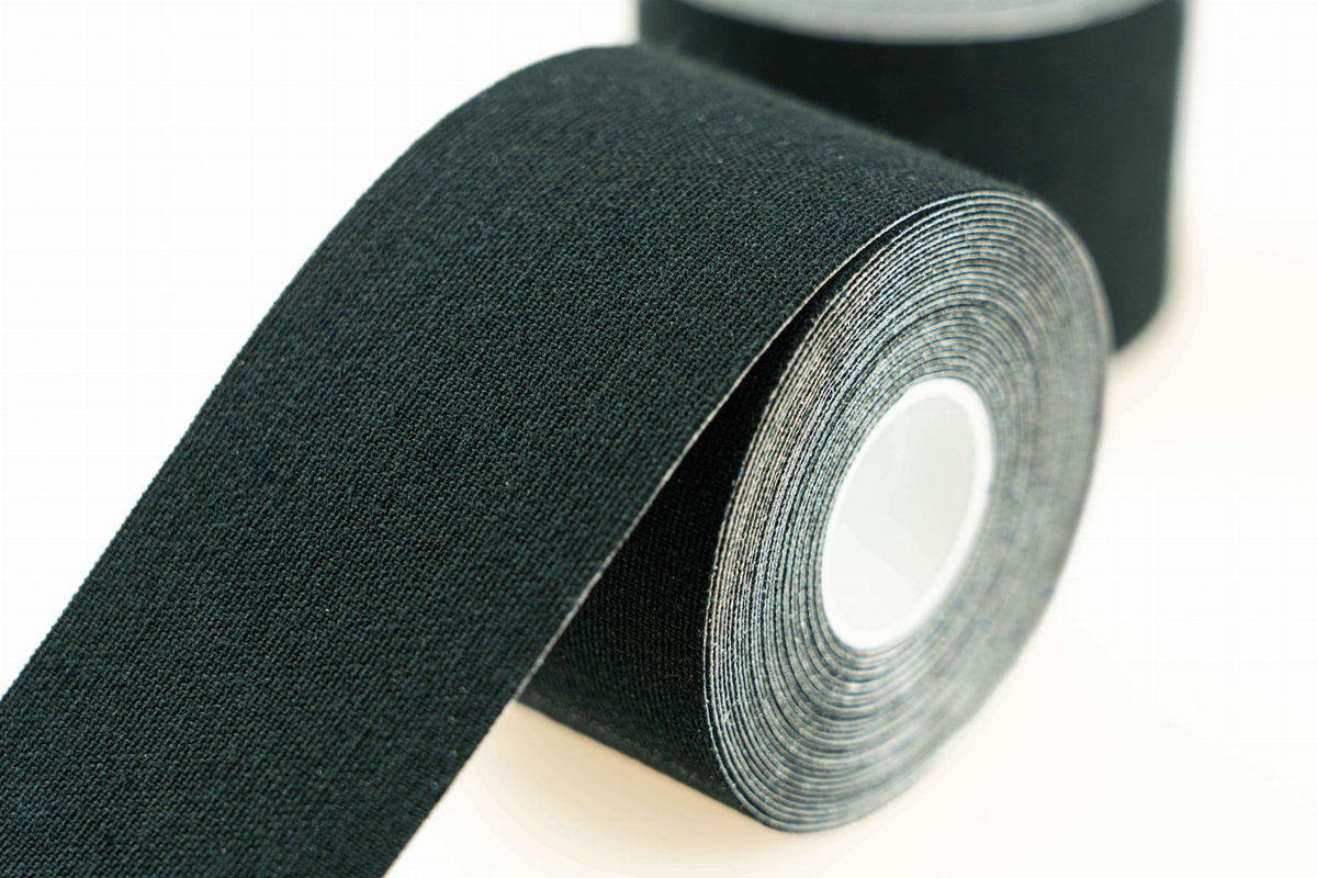 Taśma do kinesiology tapingu sportowo-korekcyjna 5 cm x 5 m - Wybierz kolor: Czarny
