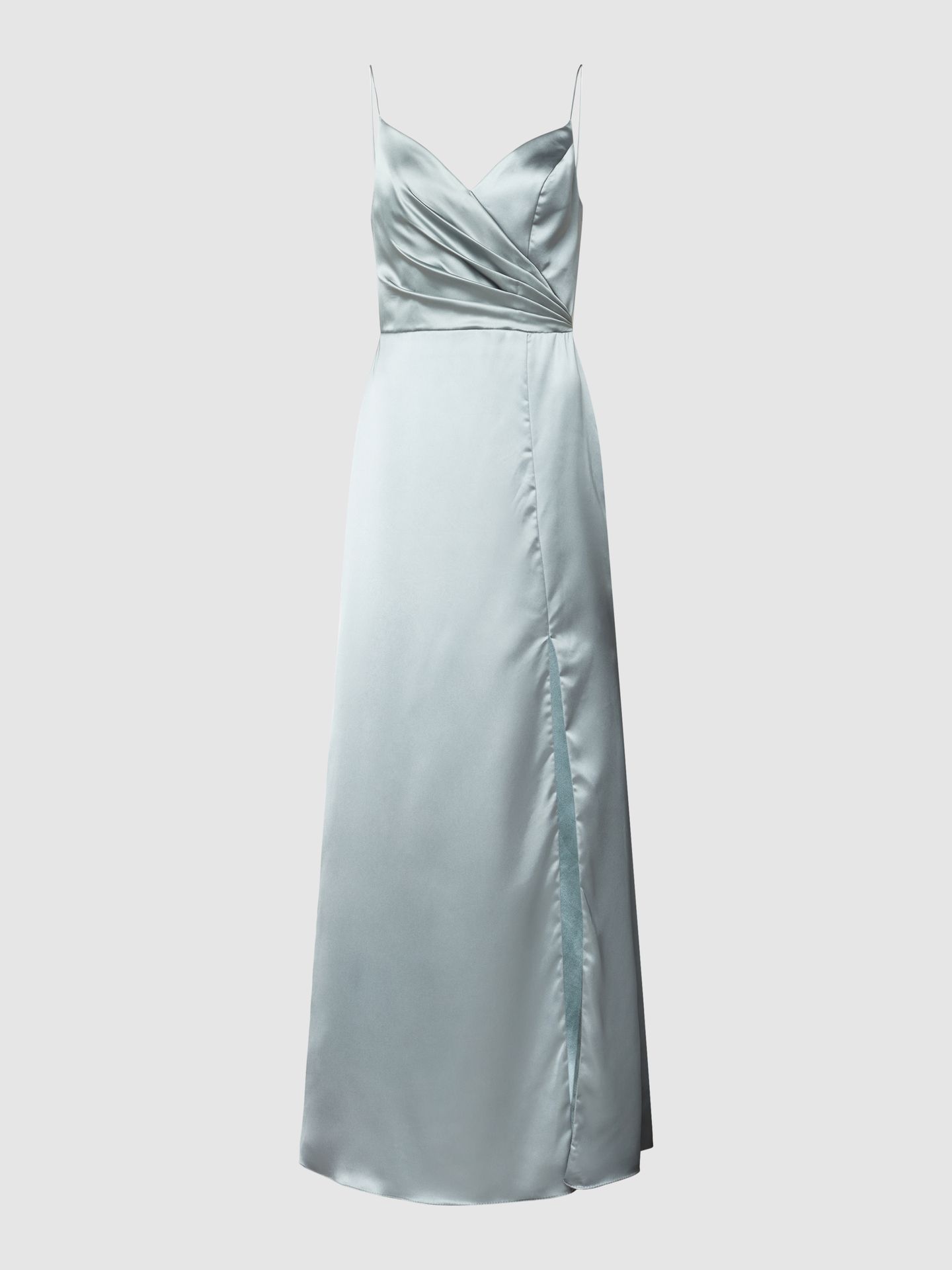 Suknia ślubna z dekoltem w kształcie serca