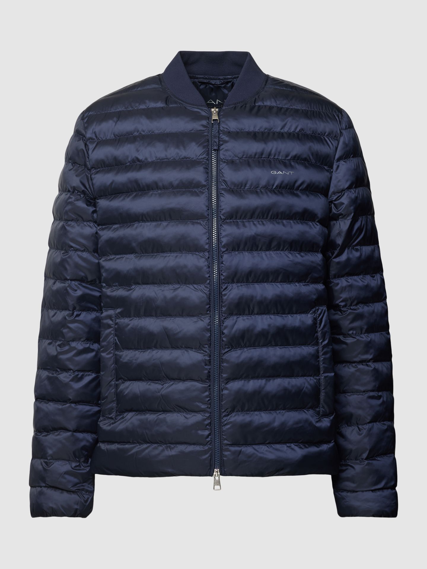 Pikowana kurtka z kapturem z nadrukiem z logo