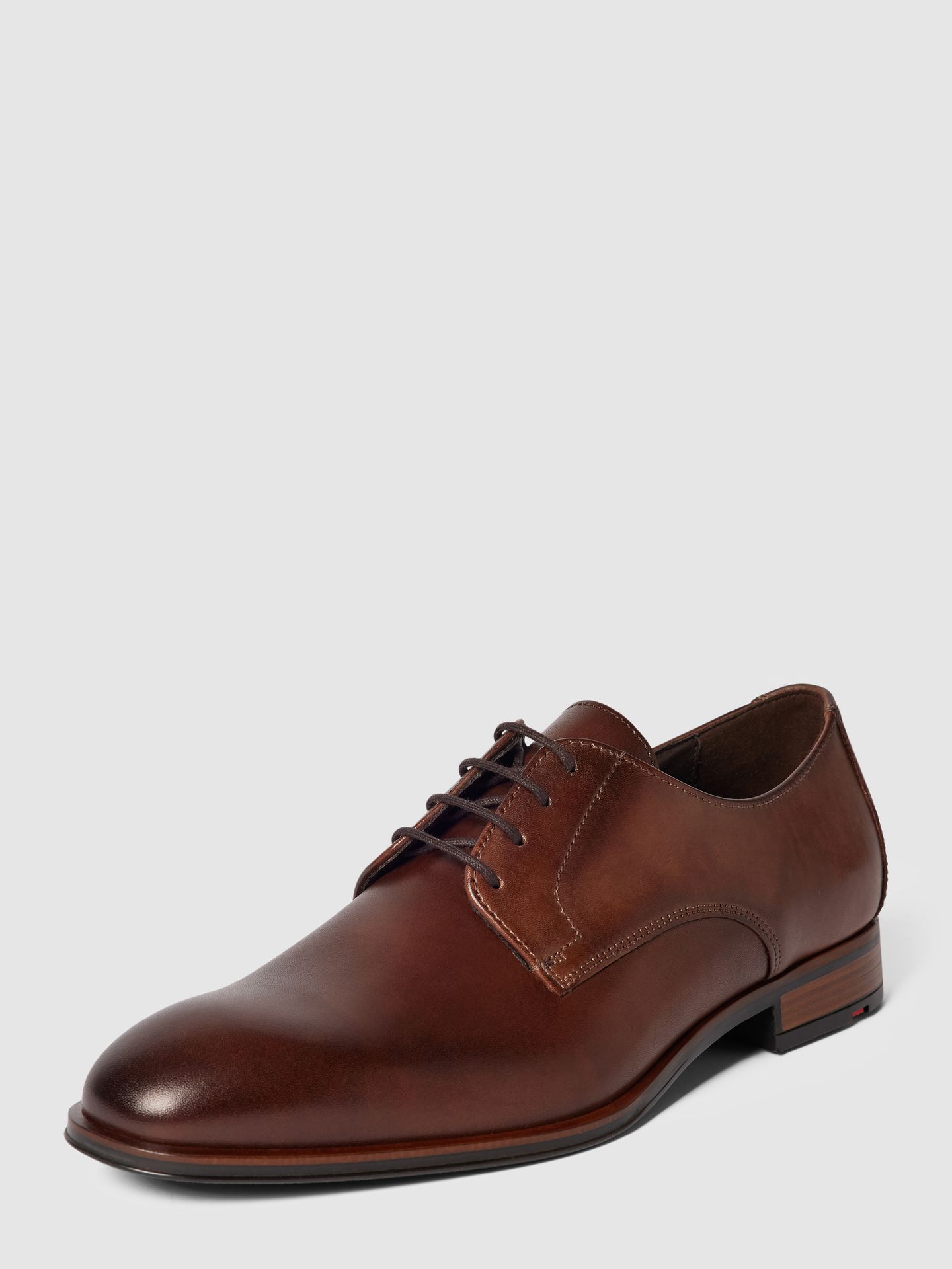 Buty derby z cielęcej skóry model ‘Sabre’