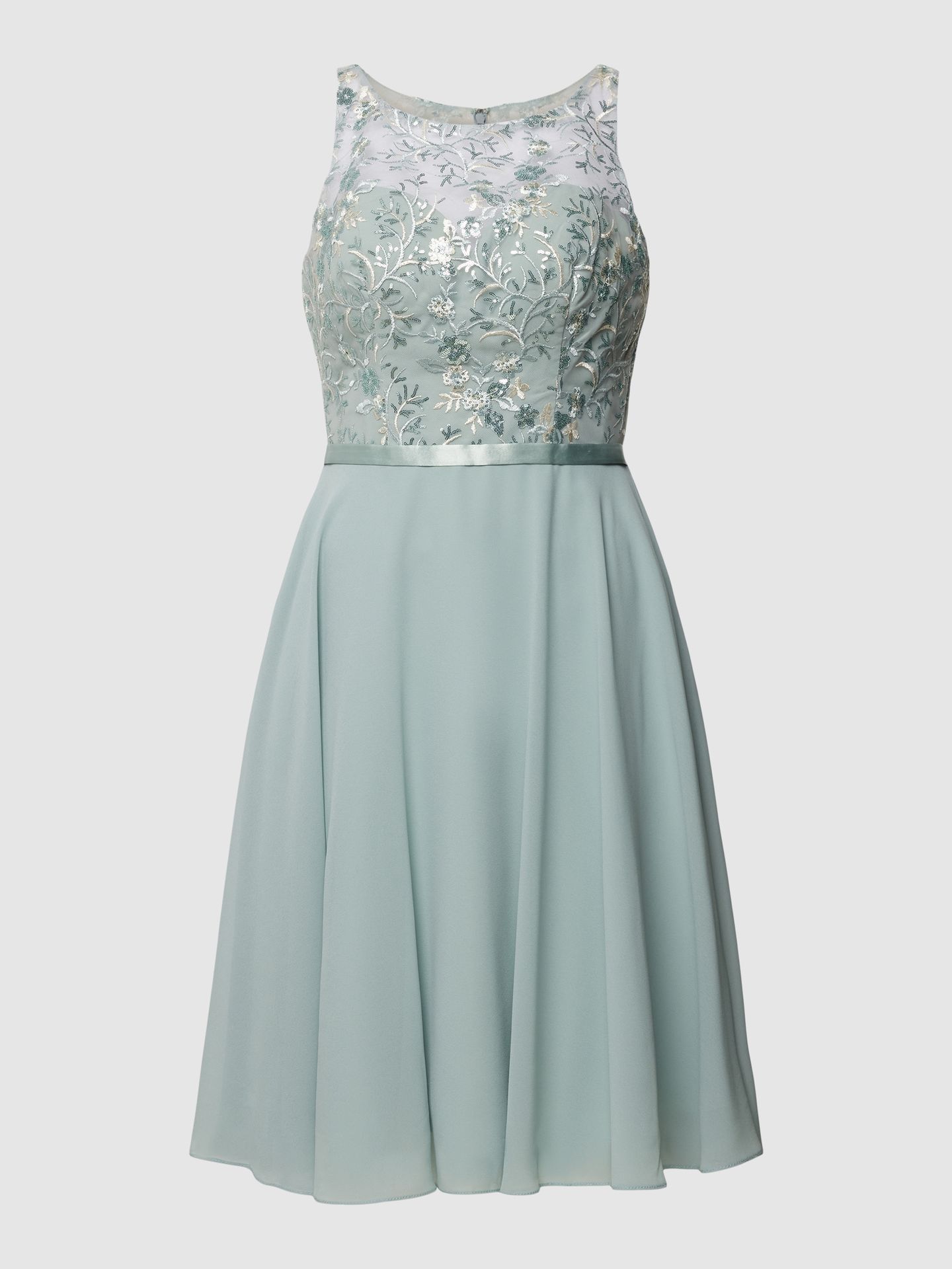 Sukienka koktajlowa z kwiatowym haftem