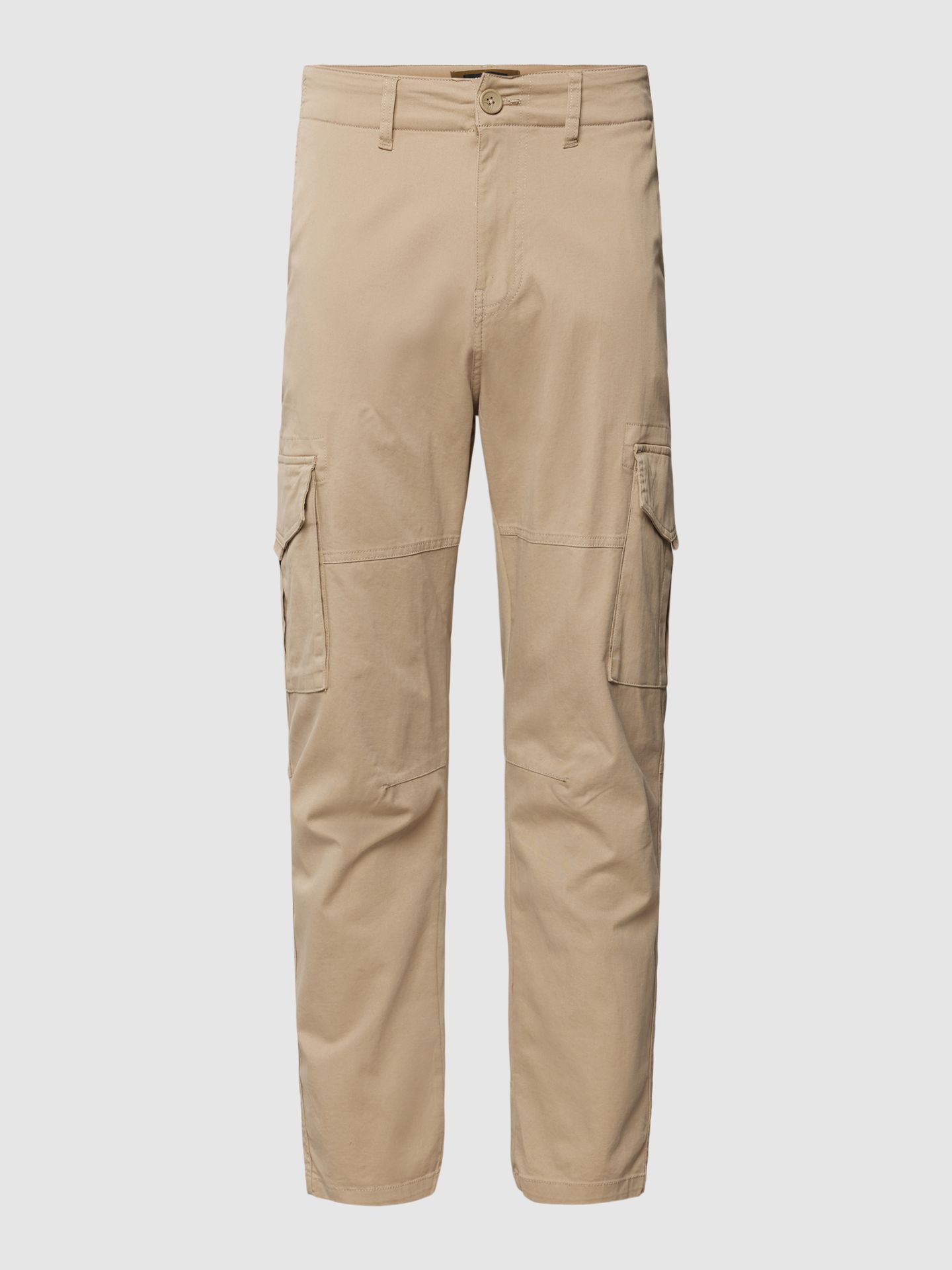 Spodnie cargo o kroju tapered fit z kieszeniami cargo