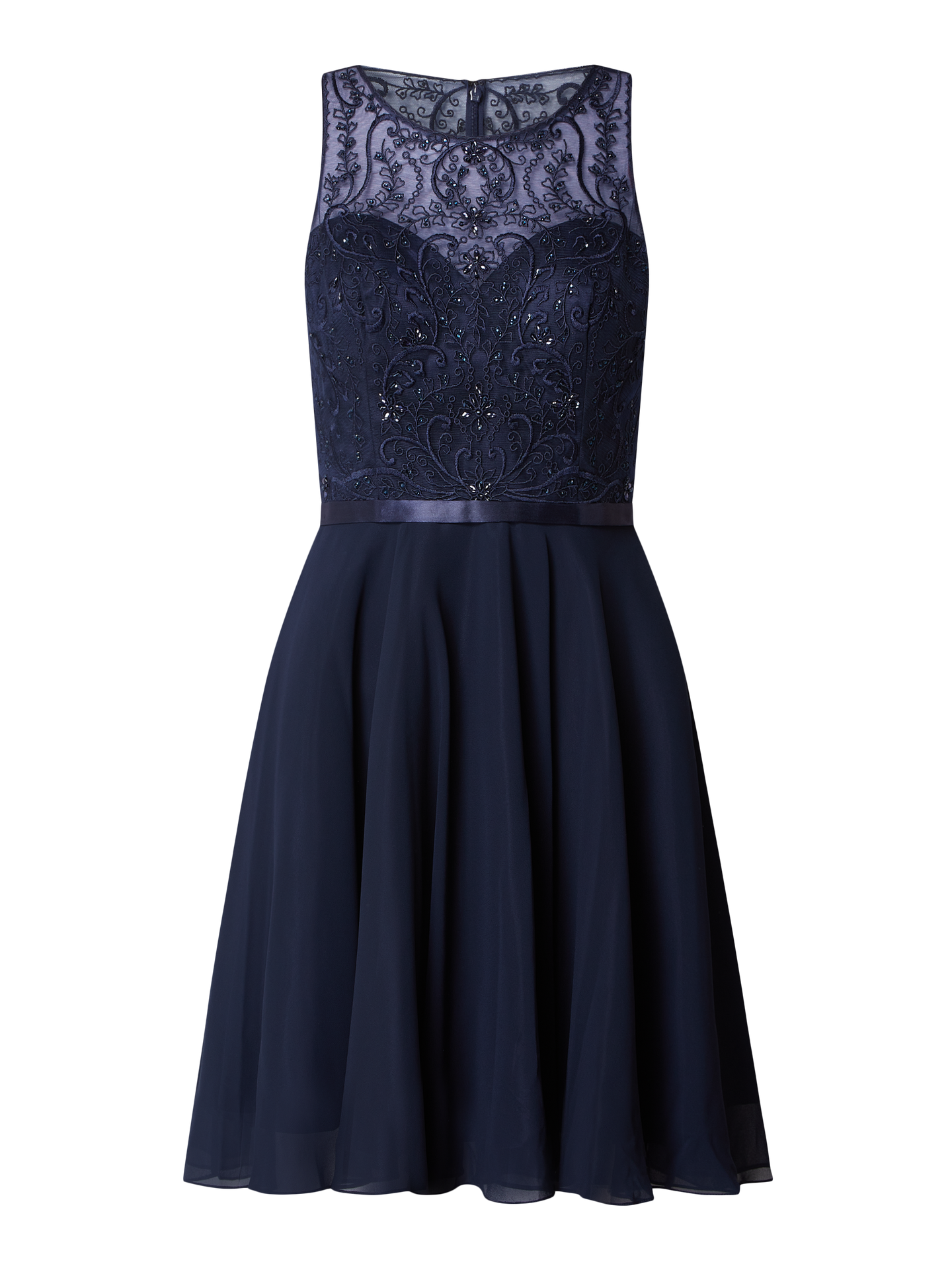 Sukienka koktajlowa z haftami kwiatowymi