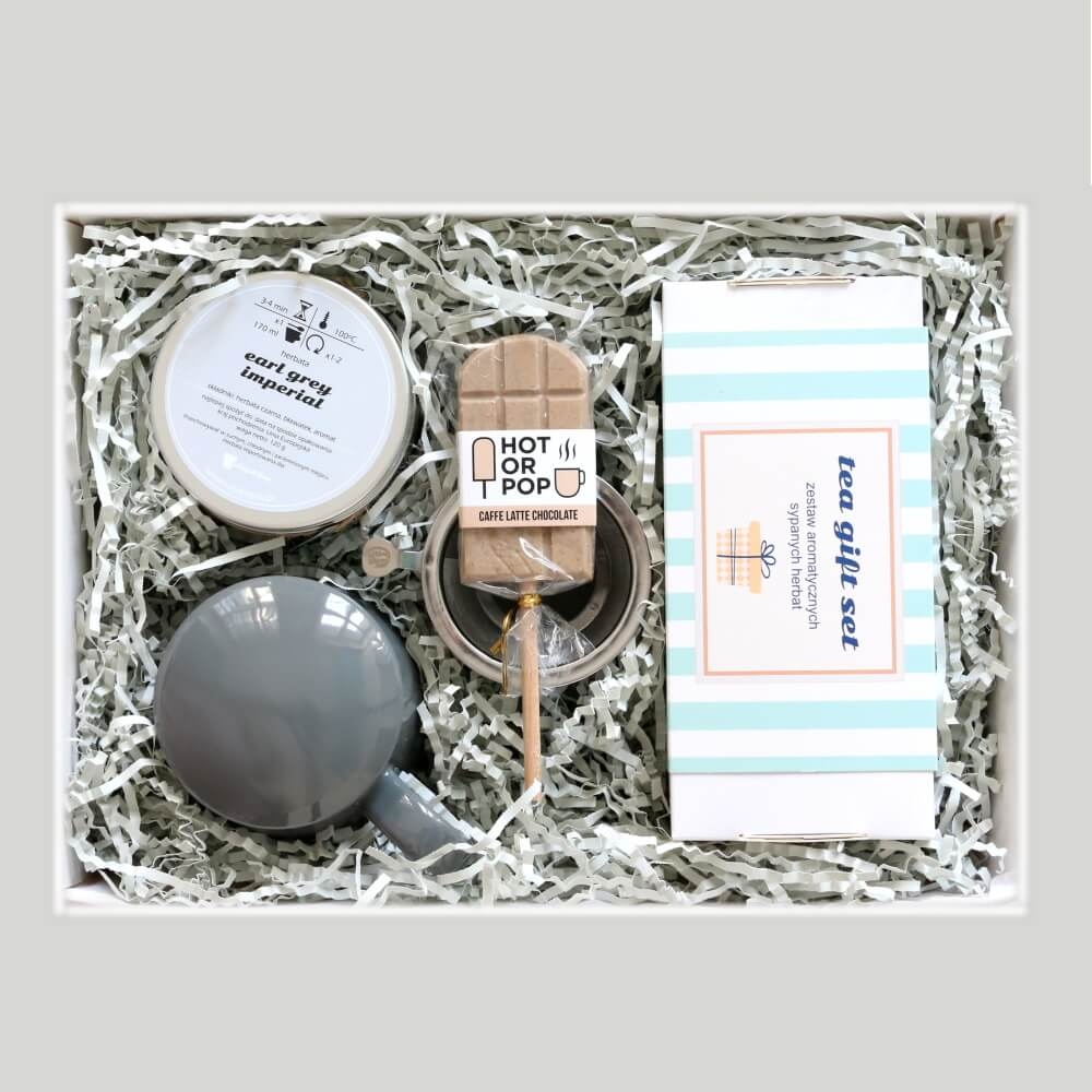 Zestaw prezentowy na wyjątkową okazję SREBRNY GiftBox. Zestaw 20 herbat różnego i rodzaju i smaku 20x 5/8g, czarna herbata Earl grey imperial 120g, ku