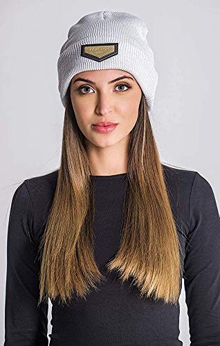 Gianni Kavanagh Ice Grey Beanie with Gold GK Plaque Czapka na zimną pogodę, Ice Grey, UN dla kobiet, Ice szary, rozmiar uniwersalny