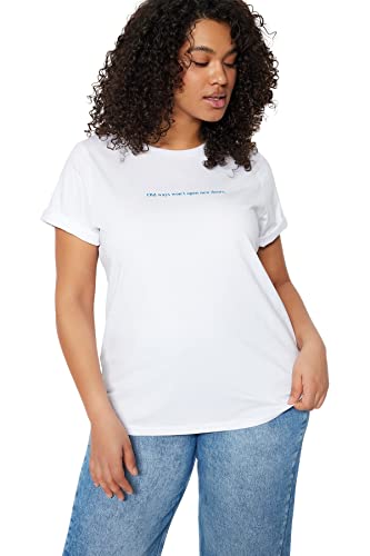 Trendyol Damska koszulka o regularnym kroju z okrągłym dekoltem z dzianiny w dużych rozmiarach, biała, 5XL, biały, 5XL (Duże Rozmiary)