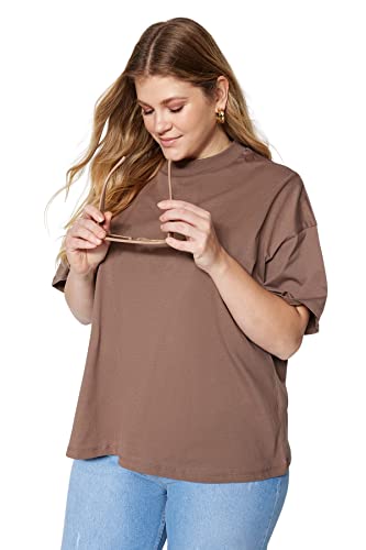 Trendyol Damska koszulka oversize basic z okrągłym dekoltem z dzianiny plus size, Brązowy, 5XL (Duże Rozmiary)