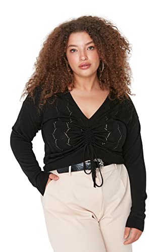 Trendyol Damska bluza z dekoltem w serek Ajouré Regular Plus Size, Czarny, 5XL
