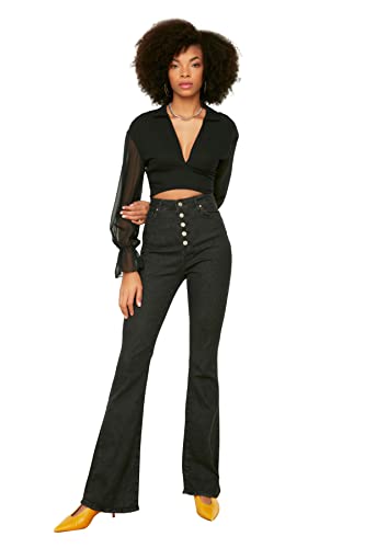 Trendyol Czarny przód Button Wysoki Stan Flare Jeansy Damskie, czarny, 36