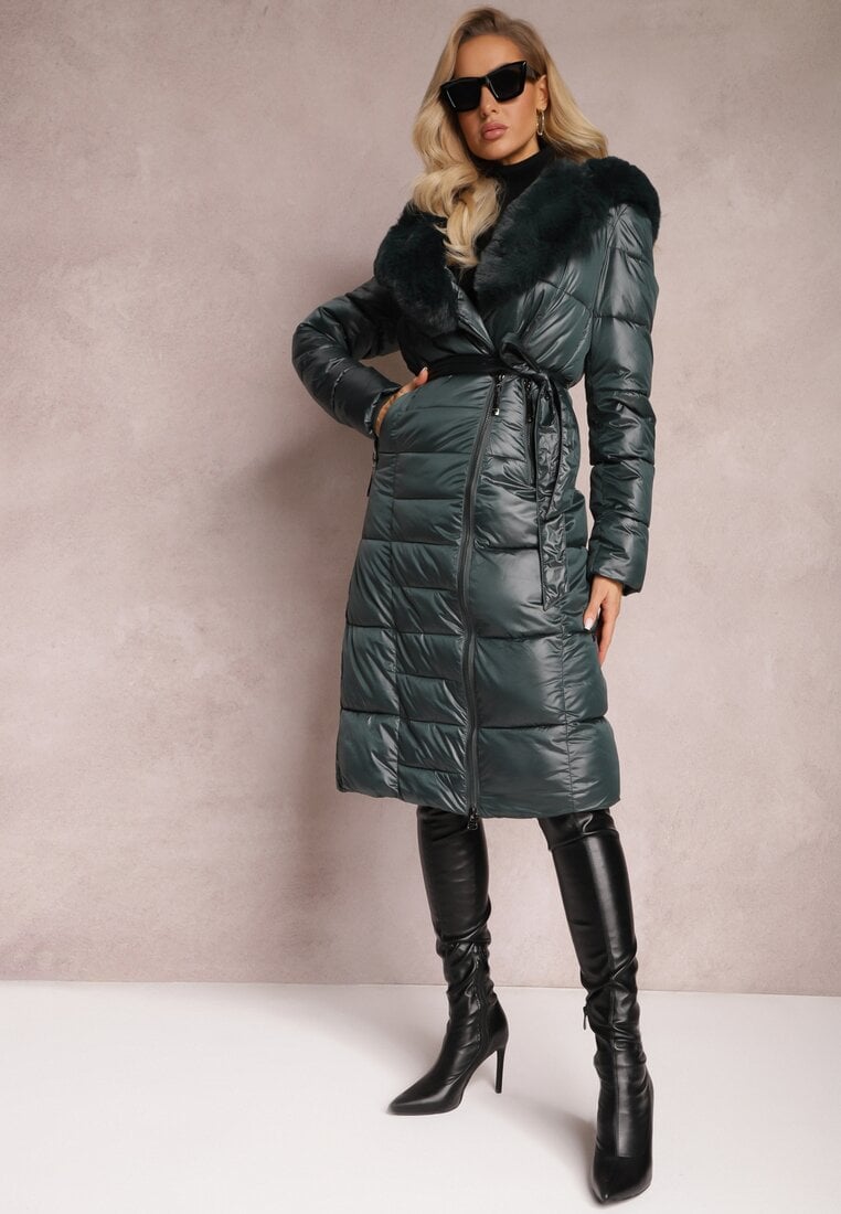 Ciemnozielona Pikowana Kurtka za Kolano z Wiązanym Paskiem i Futerkiem Vivenda