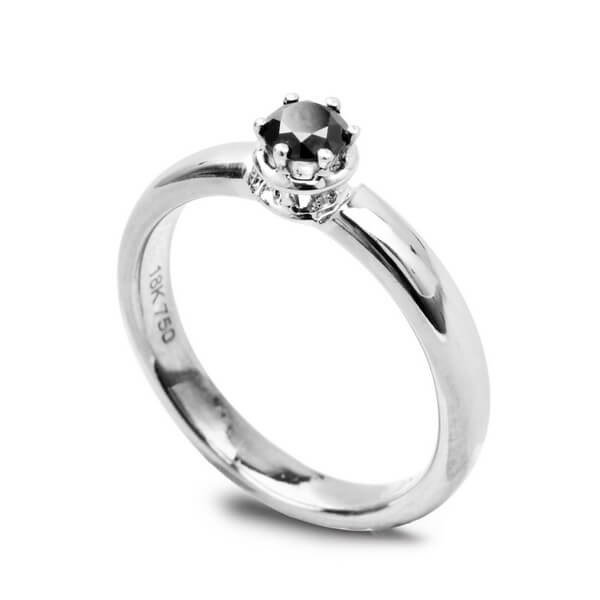 Złoty pierścionek zaręczynowy z czarnym diamentem białe złoto Staviori