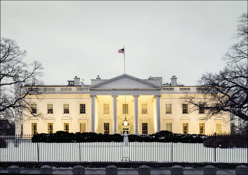 White House at dusk, Carol Highsmith - plakat 70x50 cm