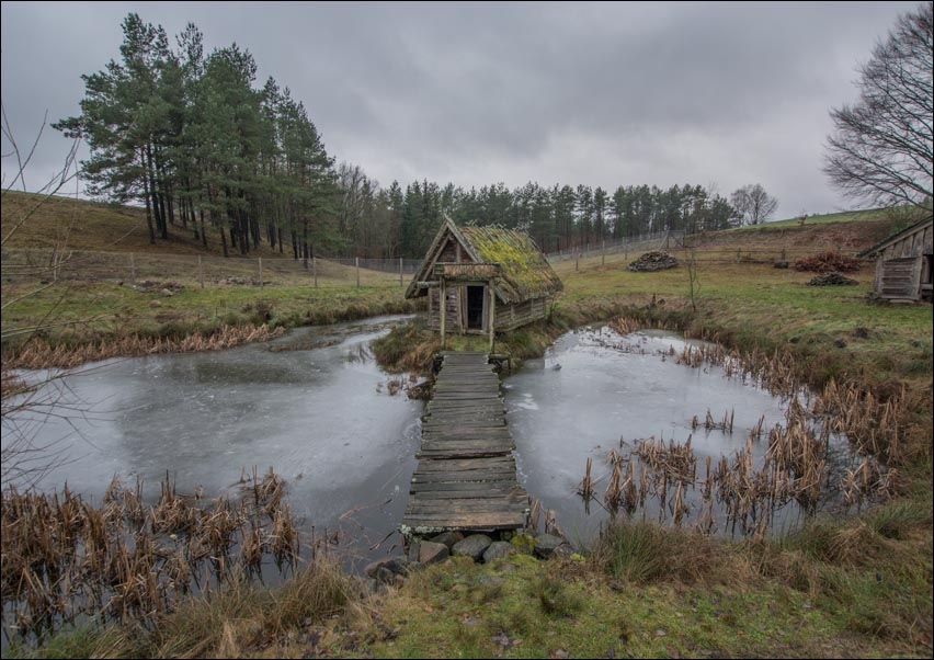 Chatka nad jeziorem - plakat Wymiar do wyboru: 70x50 cm