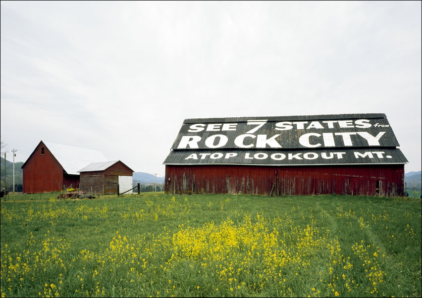 Painted barn roofs advertising for an amusement park in Chattanooga, Tennessee., Carol Highsmith - plakat 70x50 cm