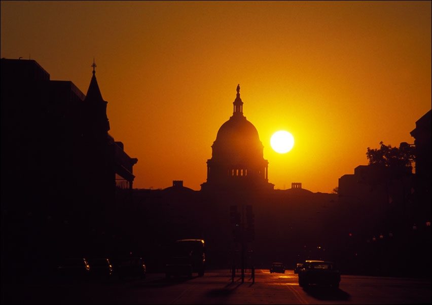 The U.S. Capitol at Dawn, Carol Highsmith - plakat 70x50 cm
