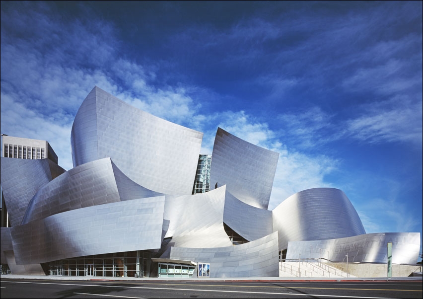 Modernist architect Frank Gehry’s Walt Disney Concert Hall, Los Angeles, California (2013), Carol Highsmith - plakat 70x50 cm